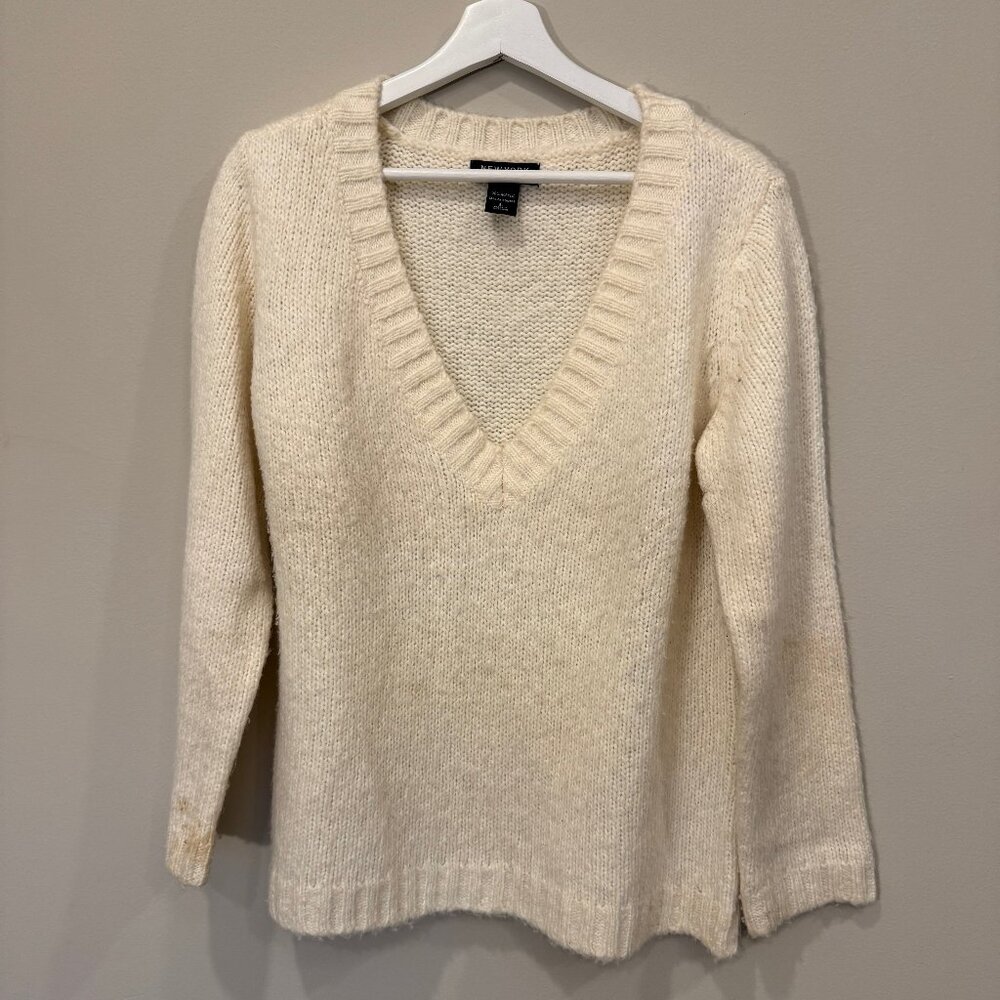 New York & Company Cream Knit V-Neck Sweater – Soft Neutral Pullover–Size Large